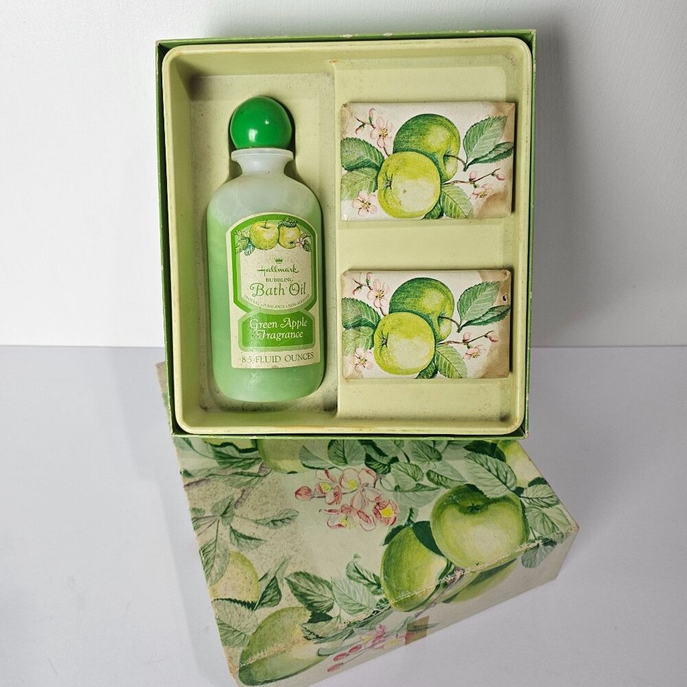 Vintage 70s Hallmark Scented Bath Ensemble Green Apple Fragrance Bath Collection